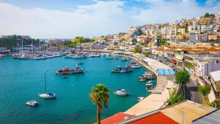 Area photo of Mikrolimano harbour by day