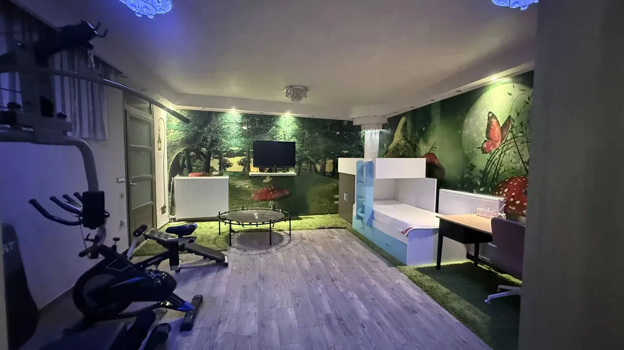 Multi-purpose gym room