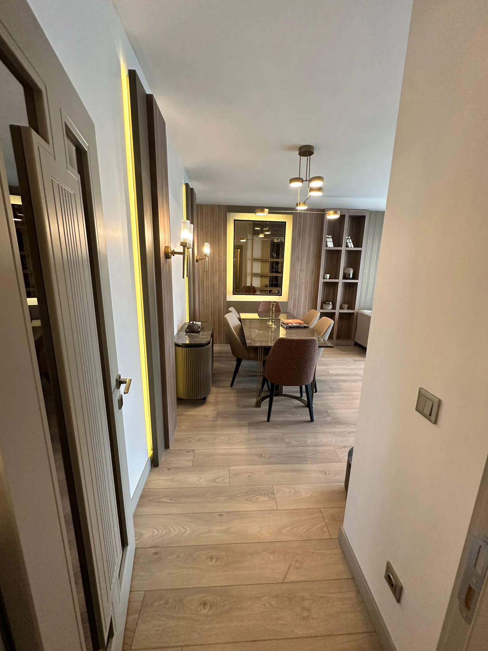Bakirci Topkapi Sample apartment — recessed lighting detail