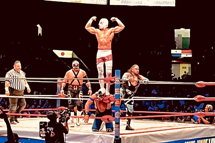 Tour Lucha Libre ,Tacos, Tequila and Mezcal in Mexico City