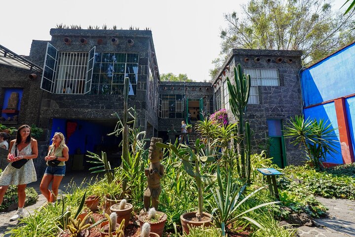 Last Minute Frida Kahlo Museum Ticket & Written Guide of Coyoacan